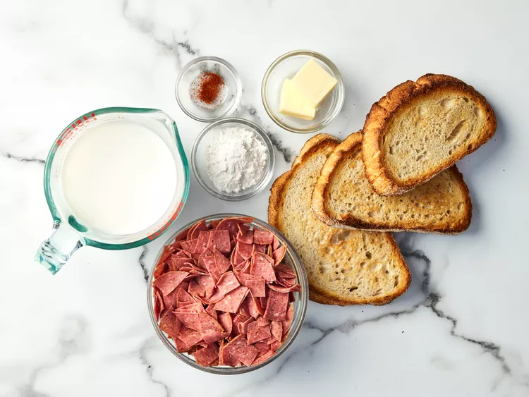 Creamed Chipped Beef on Toast